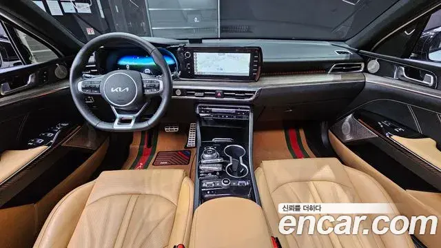 Kia K5 2022 — ფოტო 10/20
