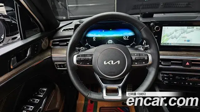 Kia K5 2022 — ფოტო 4/20