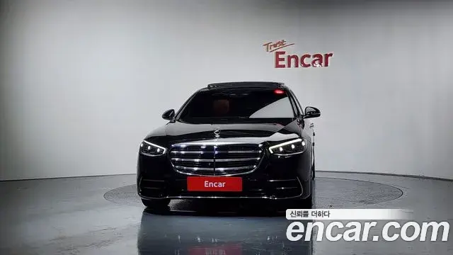 Mercedes-Benz S-Class 2021 — ფოტო 18/20