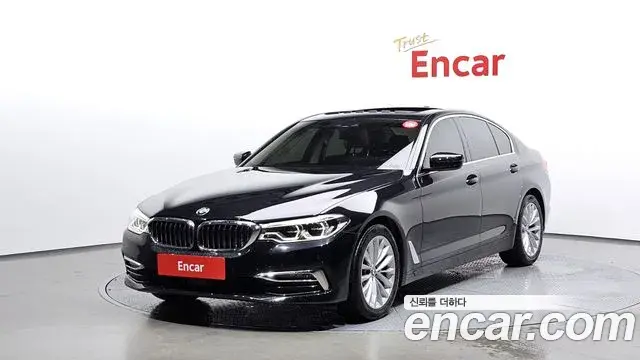 BMW 5 Series 2020 — ფოტო 6/20