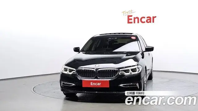 BMW 5 Series 2020 — ფოტო 7/20