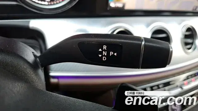Mercedes-Benz E-Class 2019 — ფოტო 6/20