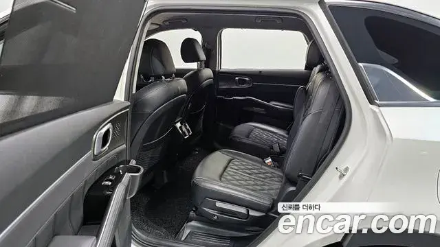 Kia Sorento 2020 — Photo 8/20