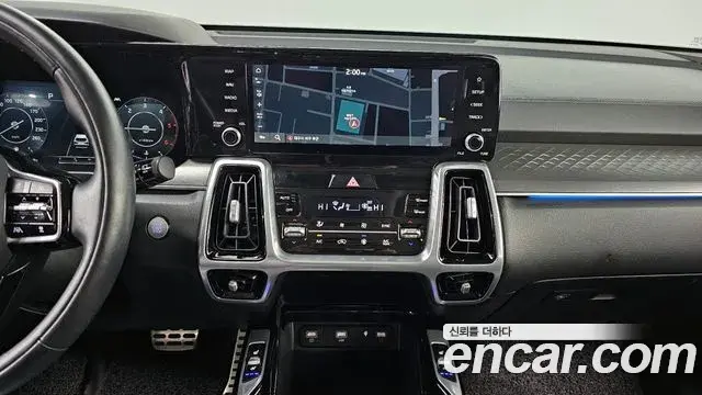 Kia Sorento 2020 — Photo 17/20