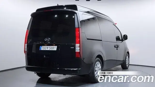 Hyundai Staria 2023 — Şəkil 14/20
