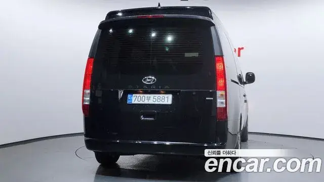 Hyundai Staria 2023 — Şəkil 4/20