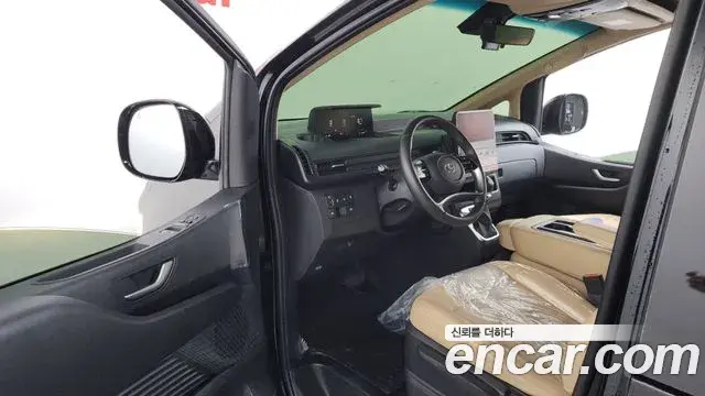 Hyundai Staria 2023 — Şəkil 16/20