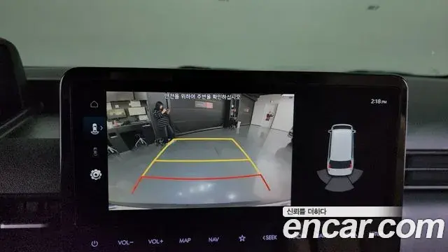 Hyundai Staria 2023 — Şəkil 3/20