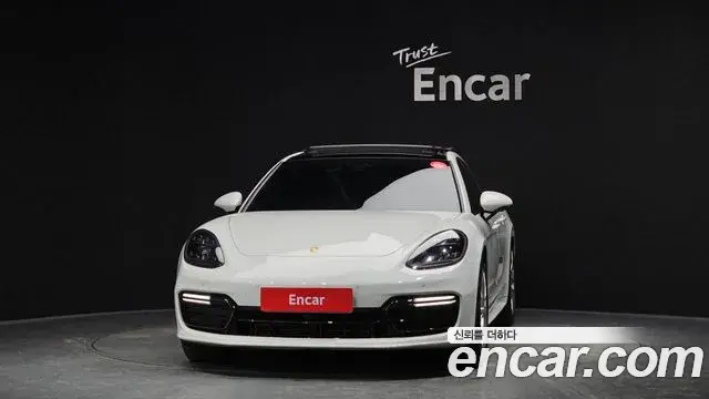 Porsche Panamera 2020 — Photo 5/20