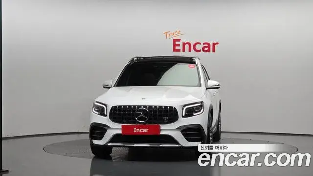 Mercedes-Benz GLB-Class 2021 — Photo 9/20