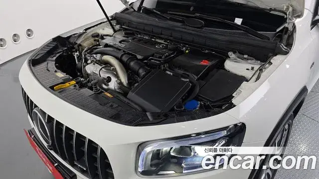 Mercedes-Benz GLB-Class 2021 — Photo 16/20