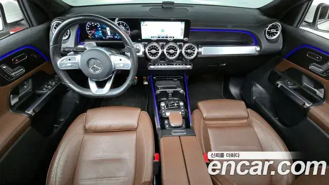 Mercedes-Benz GLB-Class 2021 — Photo 2/20