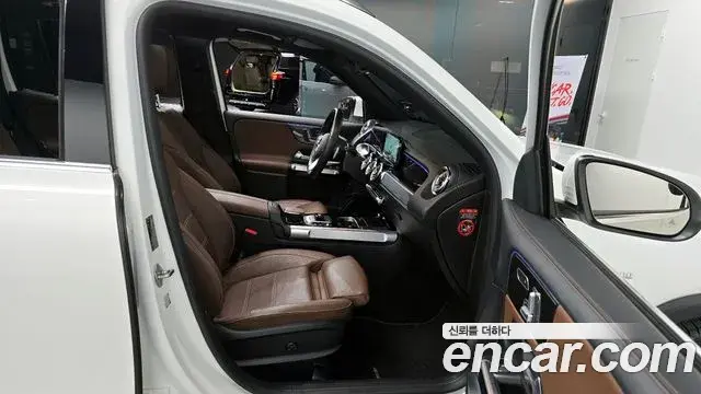 Mercedes-Benz GLB-Class 2021 — Photo 10/20