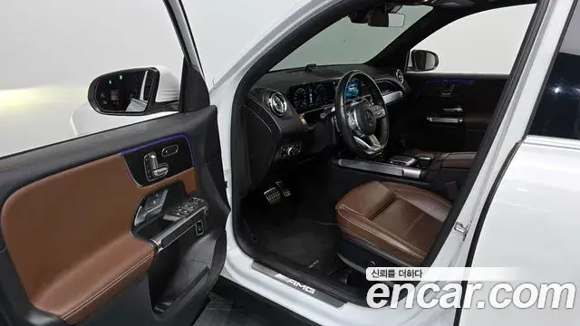 Mercedes-Benz GLB-Class 2021 — Photo 11/20