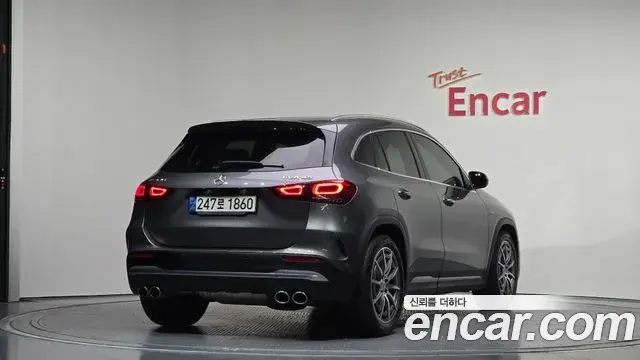 Mercedes-Benz GLA-Class 2021 — ფოტო 15/20