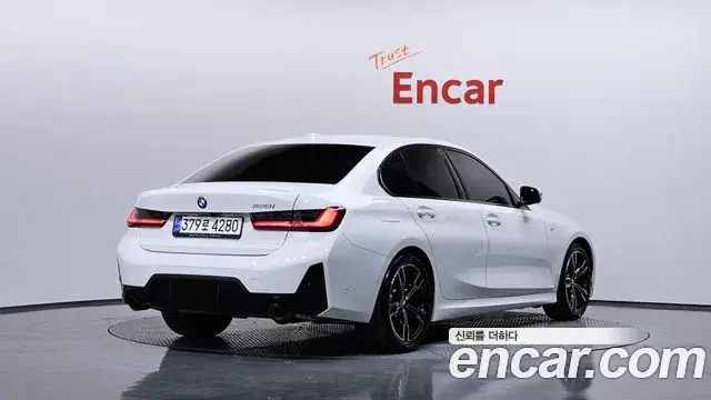 BMW 3 Series 2023 — Şəkil 9/20