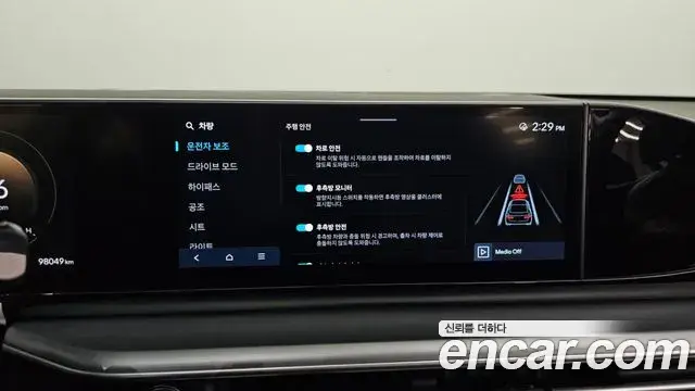 Hyundai Grandeur Hybrid 2023 — ფოტო 6/20