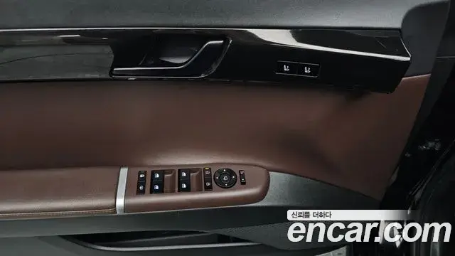 Hyundai Grandeur Hybrid 2023 — ფოტო 2/20