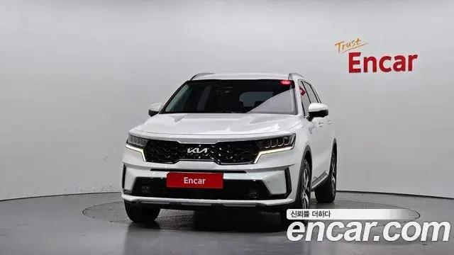 Kia Sorento 2023 — ფოტო 19/20