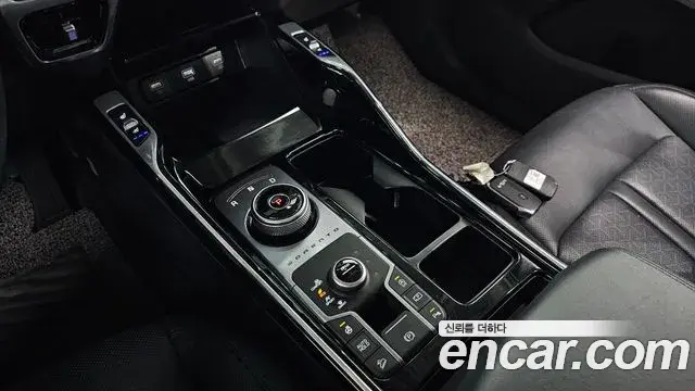 Kia Sorento 2023 — ფოტო 12/20