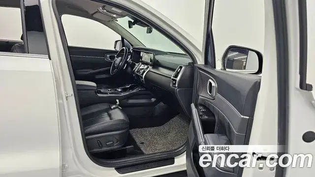 Kia Sorento 2023 — ფოტო 6/20