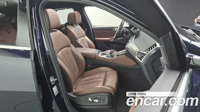 BMW X6 2020 — Фото 12/20