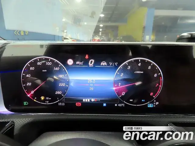 Mercedes-Benz CLA-Class 2025 — Photo 9/20