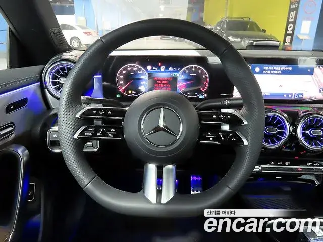 Mercedes-Benz CLA-Class 2025 — Photo 10/20