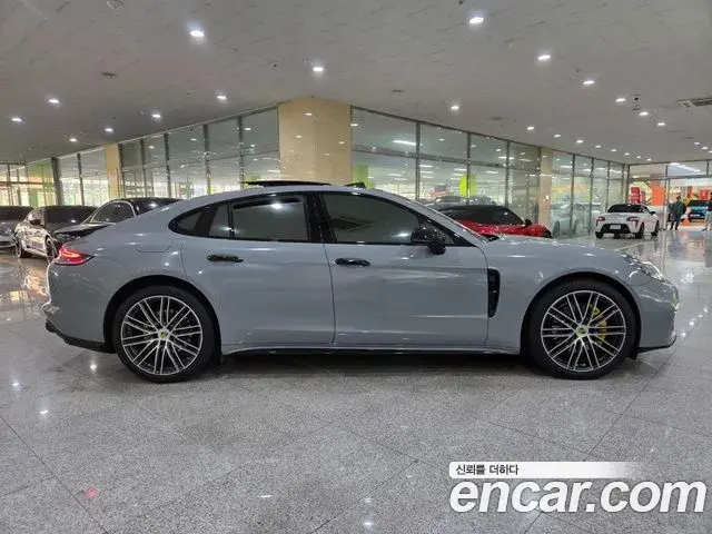 Porsche Panamera 2018 — Photo 10/20