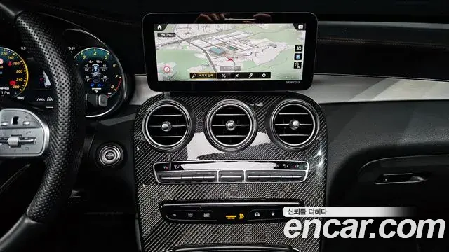 Mercedes-Benz GLC-Class 2022 — Photo 18/20