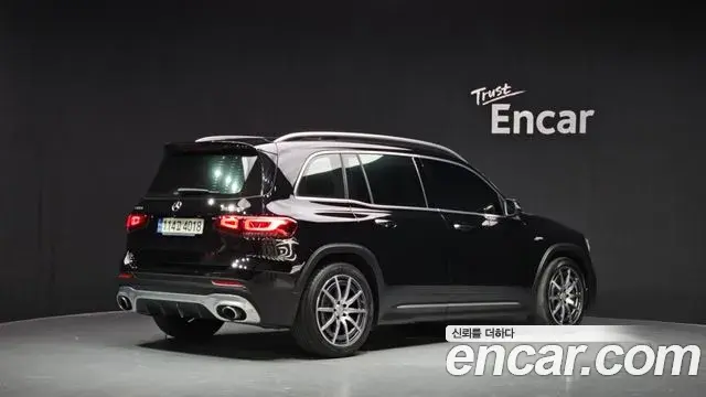 Mercedes-Benz GLB-Class 2022 — Photo 7/20