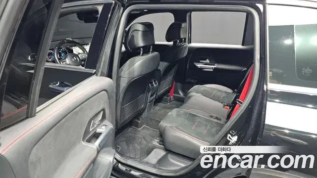 Mercedes-Benz GLB-Class 2022 — Photo 10/20