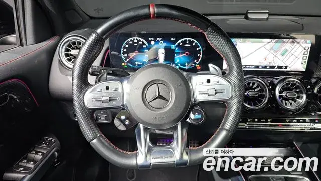 Mercedes-Benz GLB-Class 2022 — Photo 15/20
