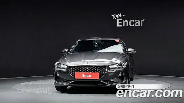 Genesis G70 2018 — Photo 6/20