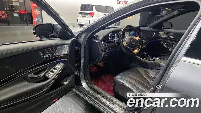 Mercedes-Benz S-Class 2020 — ფოტო 19/20
