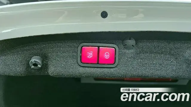 Mercedes-Benz C-Class 2021 — ფოტო 8/20