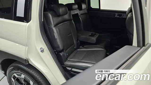 Hyundai Santa Fe 2023 — Şəkil 8/20