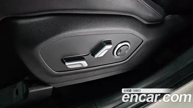 Hyundai Santa Fe 2023 — Şəkil 16/20