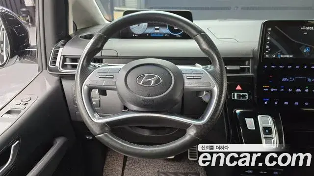 Hyundai Staria 2022 — Фото 13/20