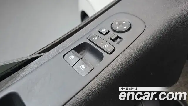 Hyundai Staria 2022 — Фото 14/20
