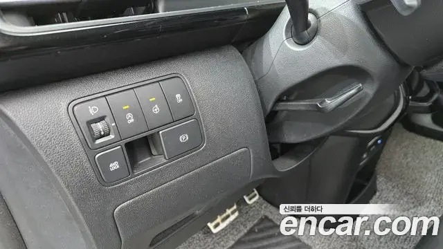 Hyundai Staria 2022 — Фото 15/20