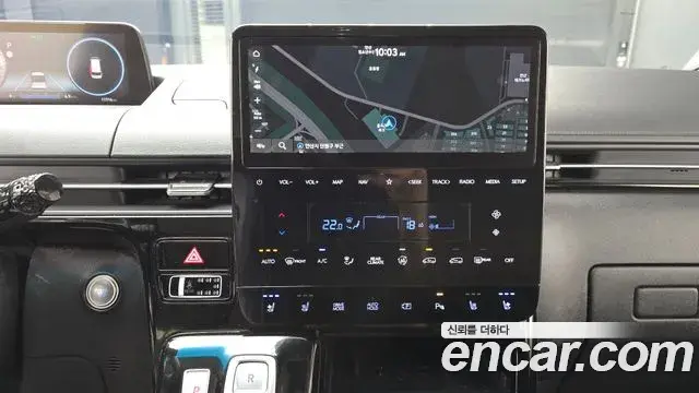 Hyundai Staria 2022 — Фото 17/20