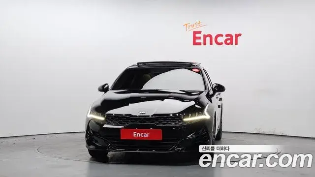 Kia K5 2021 — Şəkil 19/20