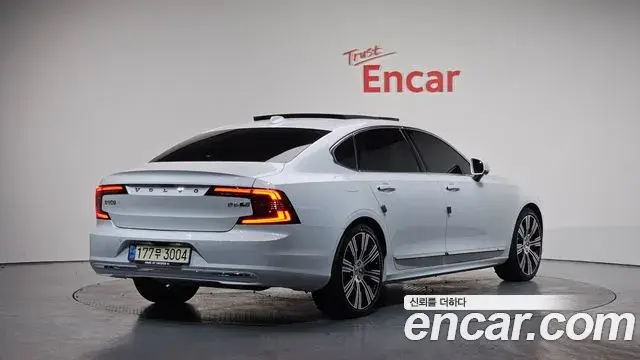 Volvo S90 2022 — Фото 2/20