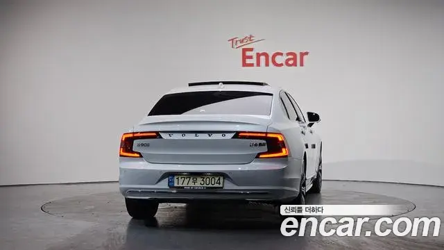Volvo S90 2022 — Фото 4/20