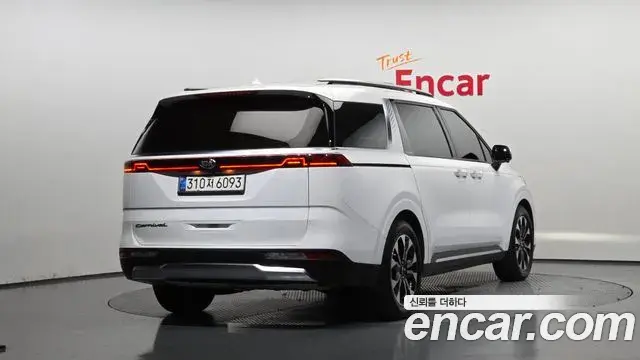 Kia Carnival 2020 — Фото 2/20