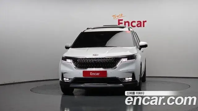 Kia Carnival 2020 — Фото 3/20
