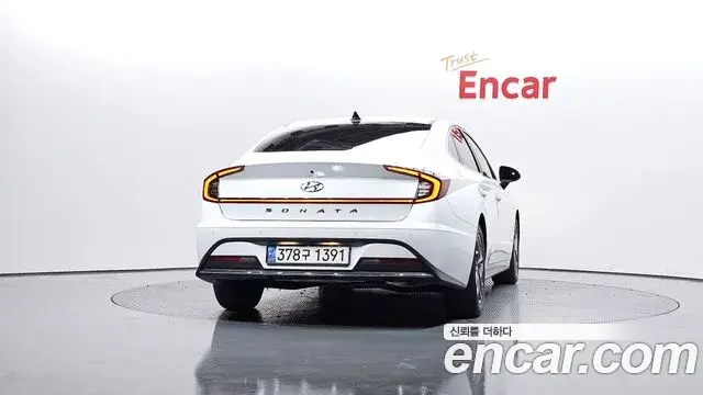 Hyundai Sonata Hybrid 2021 — ფოტო 5/20