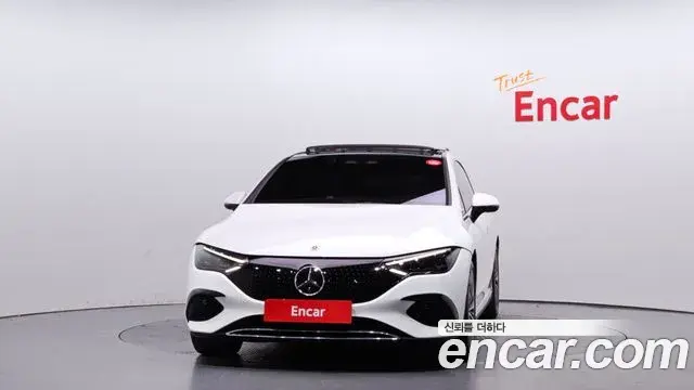 Mercedes-Benz EQE 2022 — Şəkil 19/20