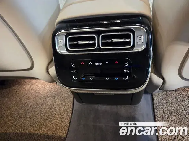 Mercedes-Benz S-Class 2022 — ფოტო 21/36